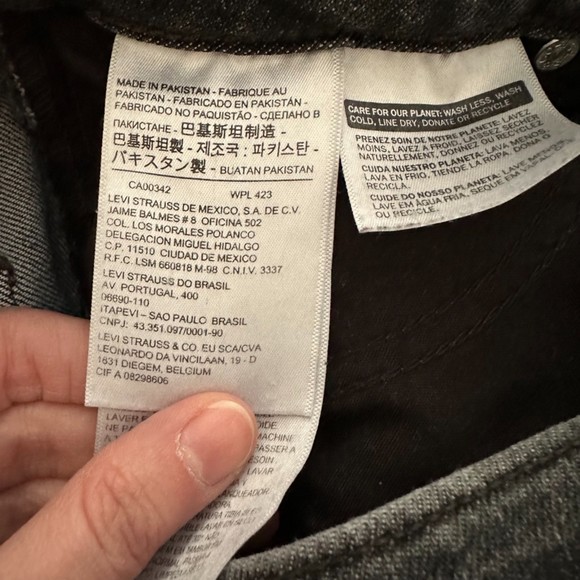 Levi's 721 Black High Rise Distressed Skinny Crop Ladies Denim Jeans, 28 - Picture 4 of 7